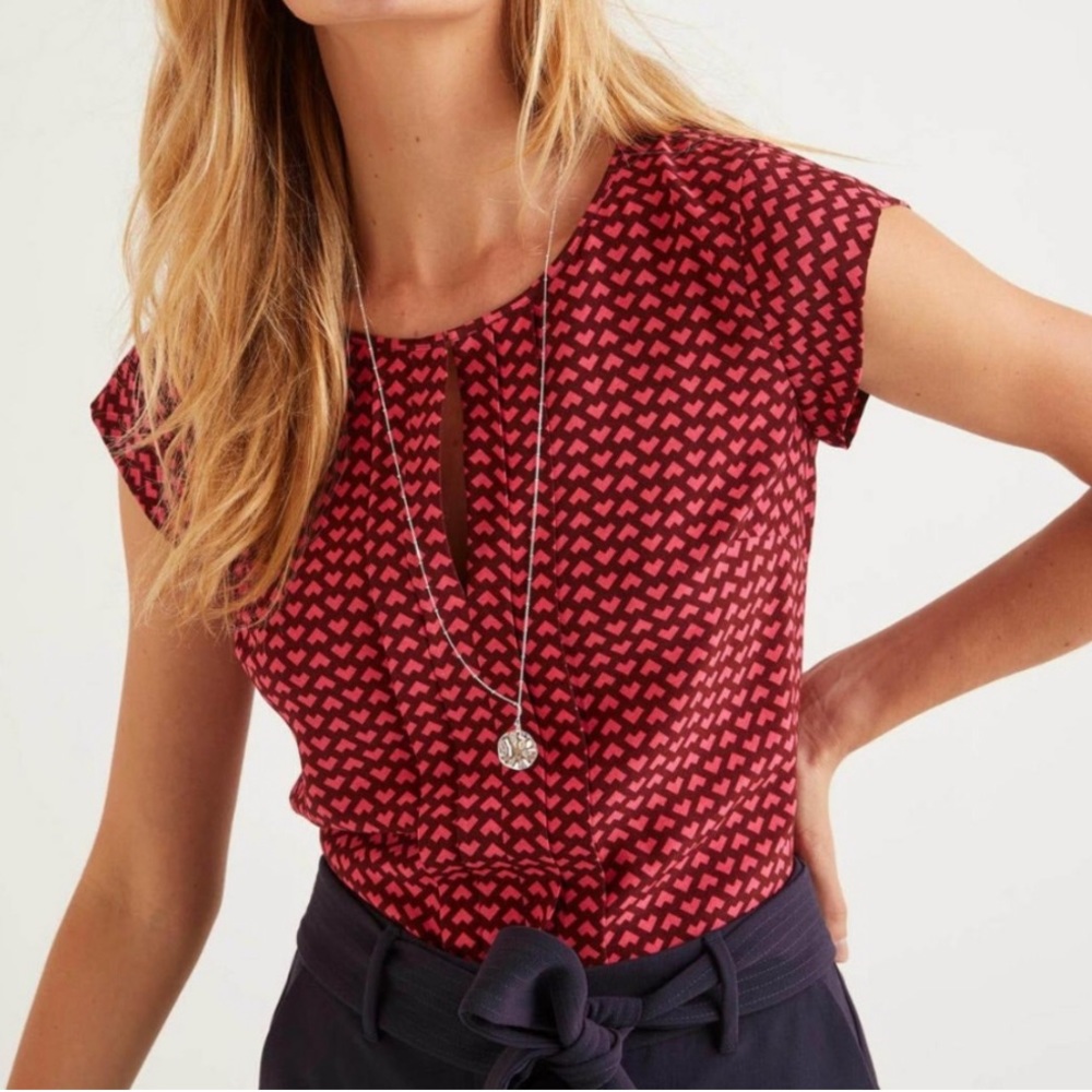 Boden Hearts Pink Keyhole Pleat Detail Short Sleeve Blouse